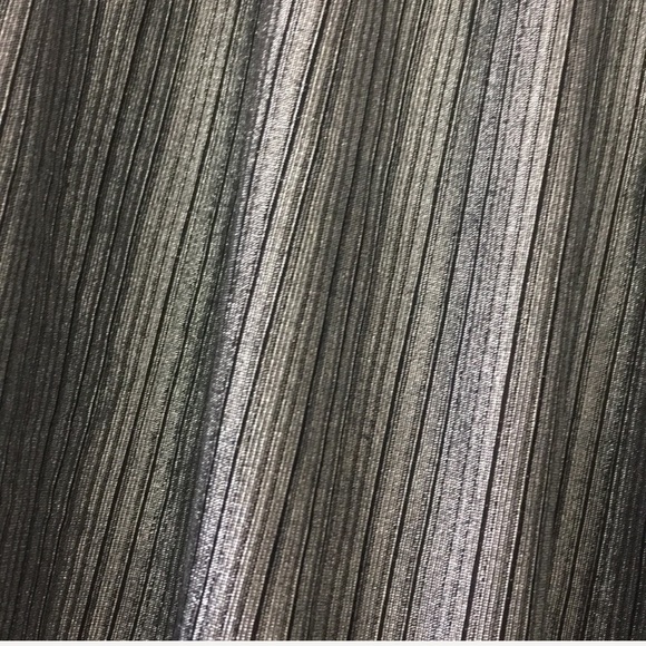 Urban Outfitters Bianca Off The Shoulder Top NWT - Picture 7 of 7